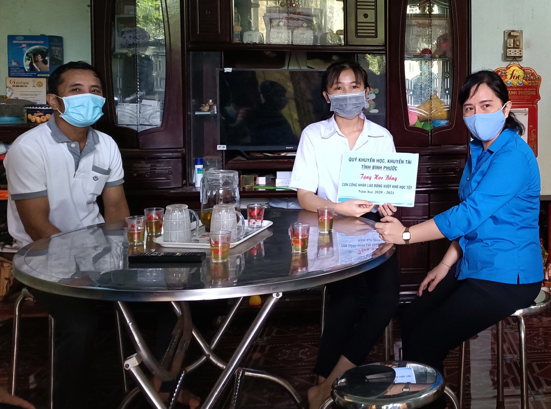 Hạnh phúc của người lao động khi con thi đỗ đại học