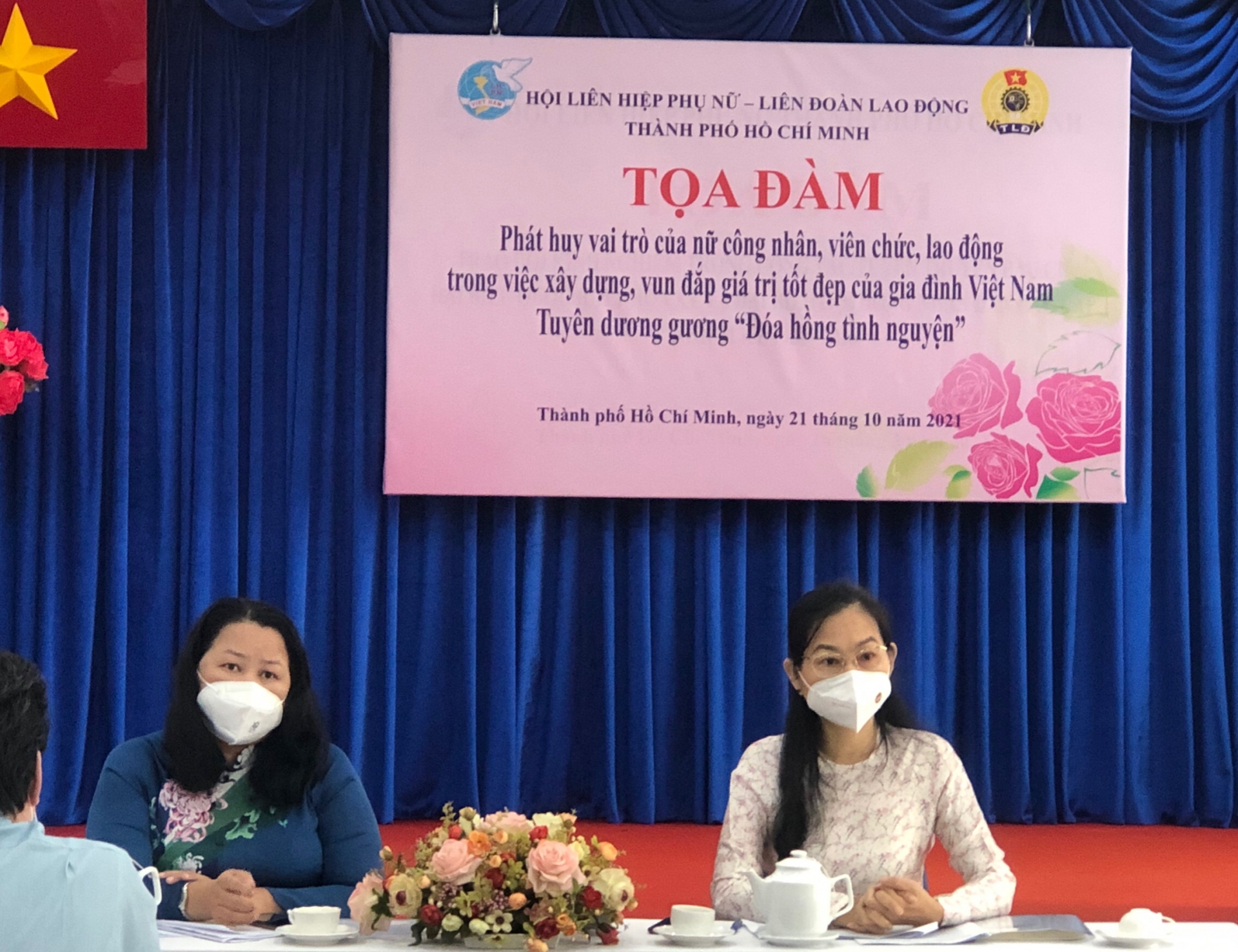 Vai trò của nữ công nhân lao động gắn với phong trào “Giỏi việc nước - Đảm việc nhà” Vai trò của nữ công nhân lao động gắn với phong trào “Giỏi việc nước - Đảm việc nhà”