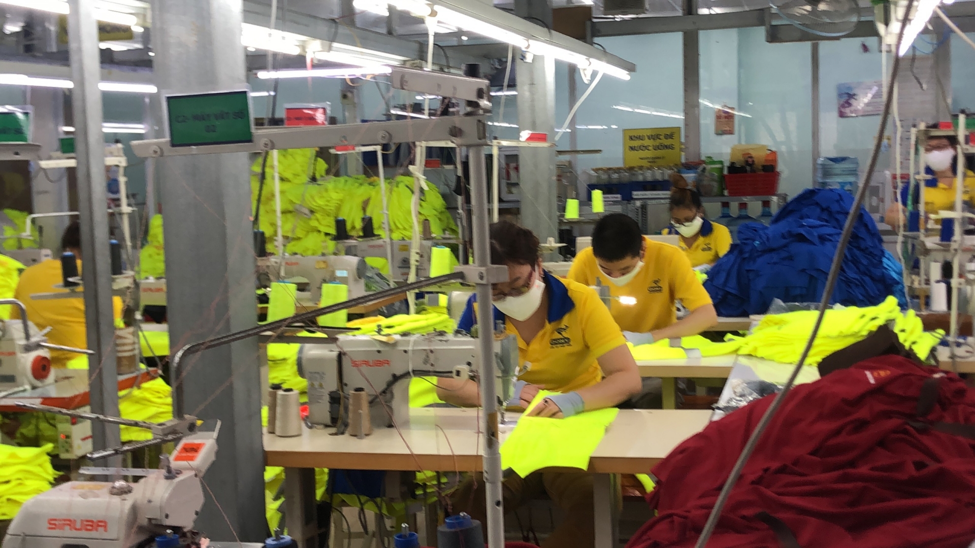 Sau Tết, người lao động muốn tìm công việc mới, tăng ca nhiều hơn