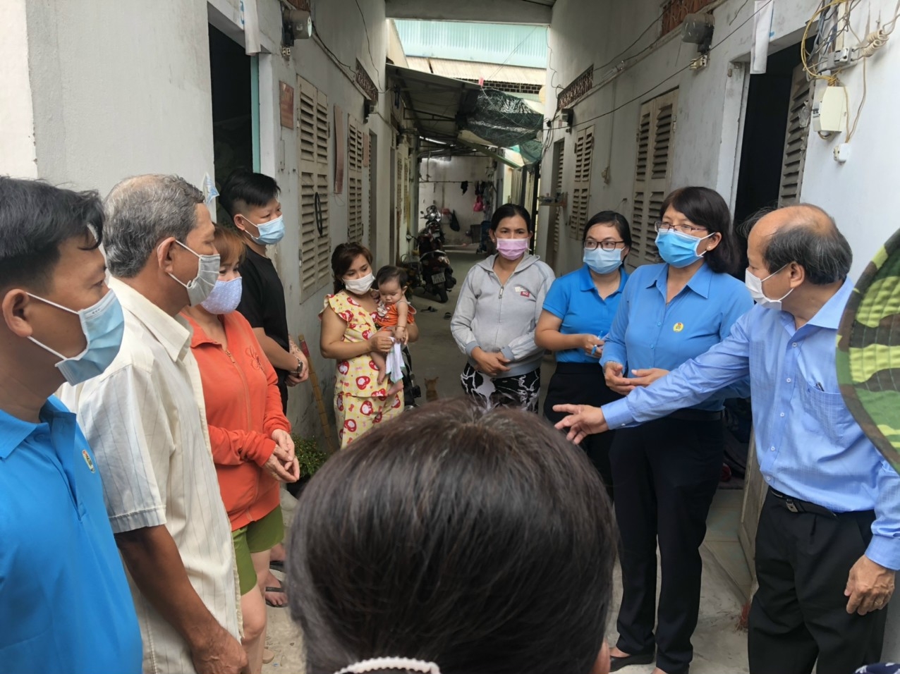 Công đoàn Long An đẩy mạnh tuyên truyền, tư vấn pháp luật cho người lao động