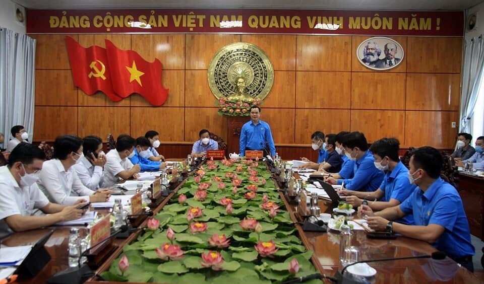 Long An: Xây dựng thiết chế công đoàn và đẩy mạnh chăm lo đời sống người lao động Long An: Xây dựng thiết chế công đoàn và đẩy mạnh chăm lo đời sống người lao động