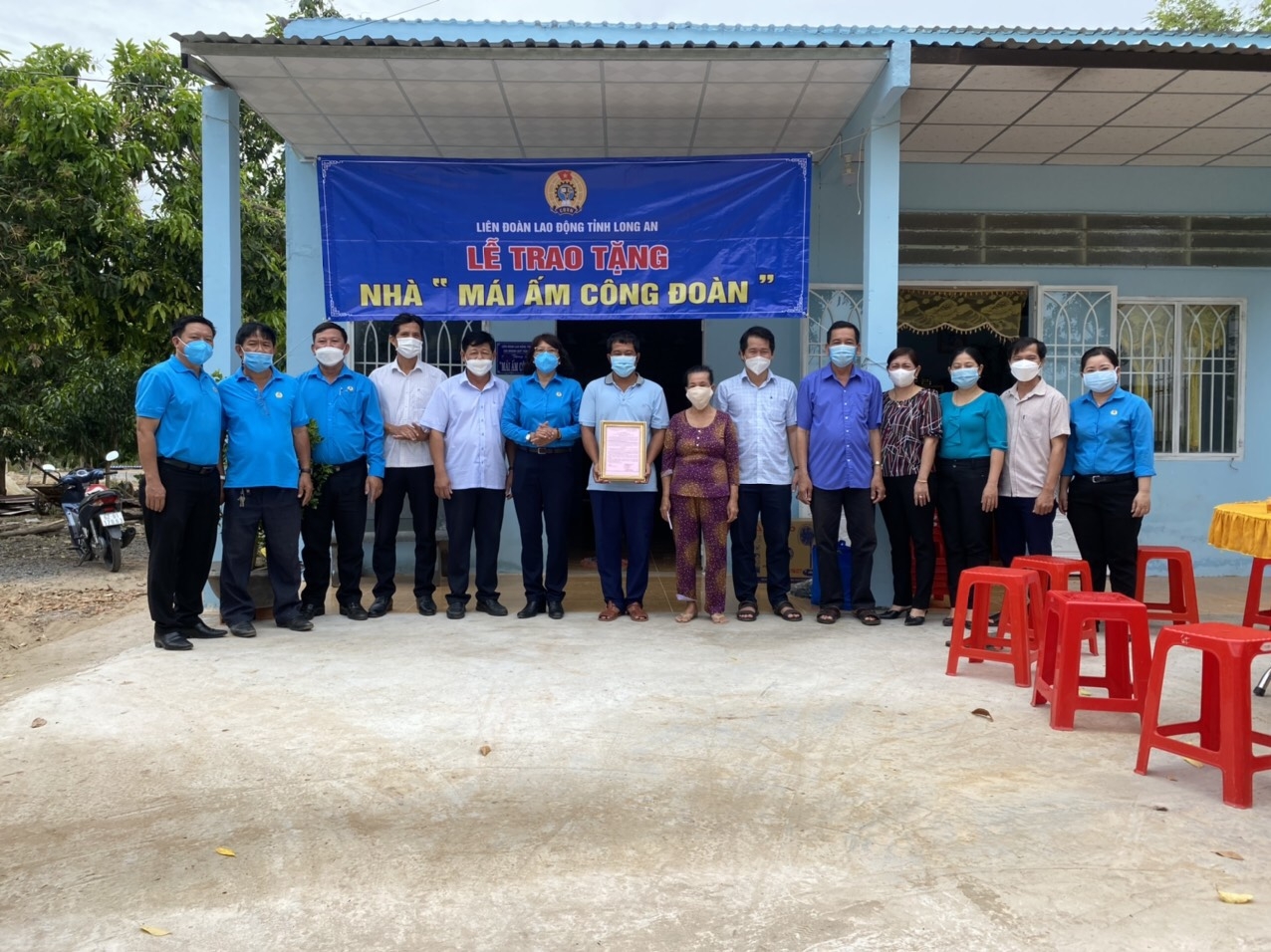 Nỗi niềm đoàn viên khi được tặng “Mái ấm Công đoàn” Nỗi niềm đoàn viên khi được tặng “Mái ấm Công đoàn”