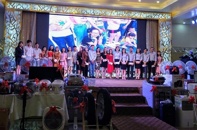 Công đoàn công ty cao su Camel Việt Nam gặp mặt và tri ân công nhân lao động xuất sắc cong doan cong ty cao su camel viet nam gap mat va tri an cong nhan lao dong xuat sac