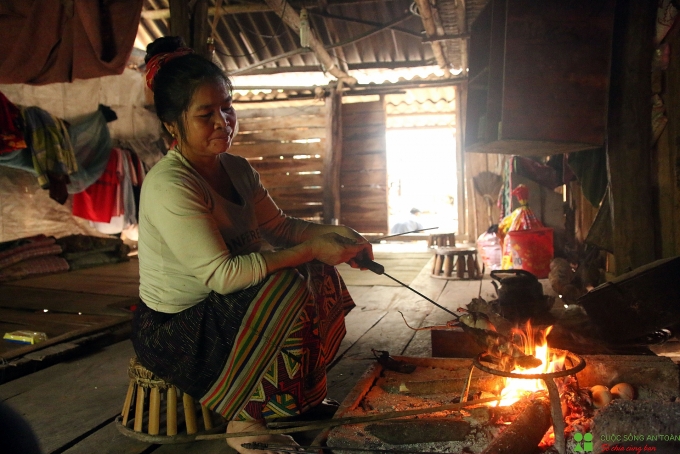 Xuân về theo chân những người dân bản địa đi săn "chuột rừng" xuan ve theo chan nhung nguoi dan ban dia di san chuot rung