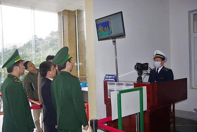 Nghệ An, Quảng Bình lên phương án tiếp nhận, cách ly hơn 600 người trở về từ Trung Quốc nghe an quang binh len phuong an tiep nhan cach ly hon 600 nguoi tro ve tu trung quoc