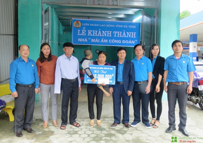 Hà Tĩnh, nhiều đoàn viên khó khăn được hỗ trợ nhà “Mái ấm công đoàn” dịp 8/3 ha tinh nhieu doan vien kho khan duoc ho tro nha mai am cong doan dip 83
