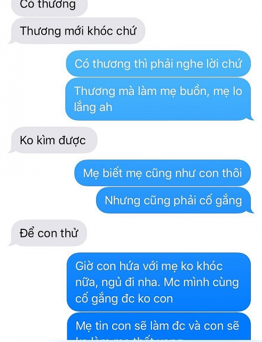 Nữ điều dưỡng tạm xa 2 con nhỏ để xung phong đến khu cách ly chống dịch nu dieu duong tam xa 2 con nho de xung phong den khu cach ly chong dich