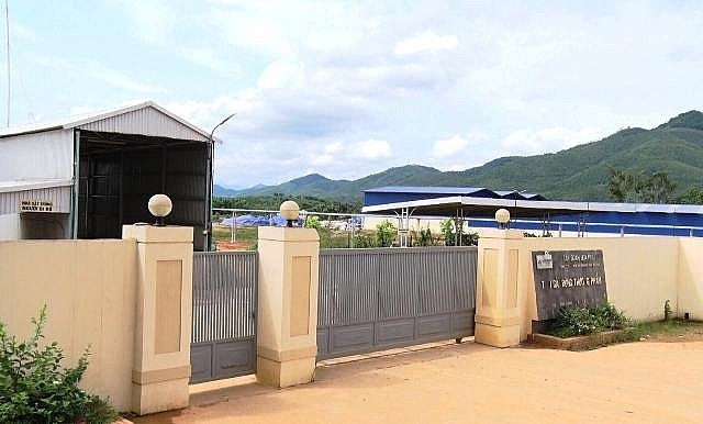 phu tho trai ga gay o nhiem nguoi dan an com cung phai mac man