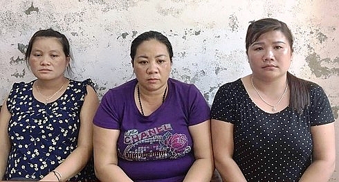 Bắt 3 đối tượng chuyên lừa phụ nữ trẻ đưa sang Trung Quốc bán bat 3 doi tuong chuyen lua phu nu tre dua sang trung quoc ban