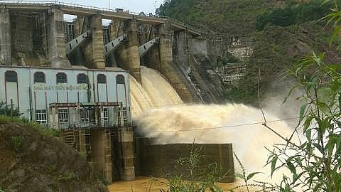 Mưa lớn dồn dập, thủy điện xả lũ - 'rốn lũ' Hà Tĩnh nguy cơ ngập sâu mua lon don dap thuy dien xa lu ron lu ha tinh nguy co ngap sau