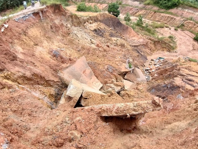 Kênh tiêu 756 tỷ đồng chưa một ngày sử dụng đã xuống cấp nghiêm trọng kenh tieu 756 ty dong chua mot ngay su dung da xuong cap nghiem trong