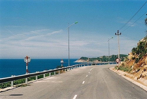 dau tu 521 ty dong lam tuyen duong ven bien noi voi tinh ha tinh