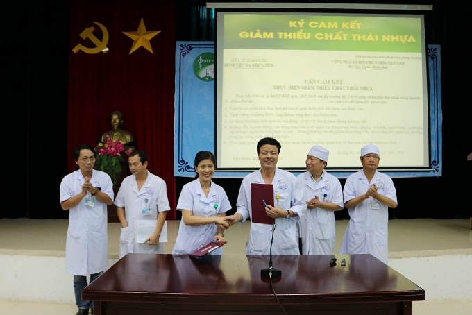 nhieu benh vien o ha tinh quang tri cam ket giam thieu chat thai nhua