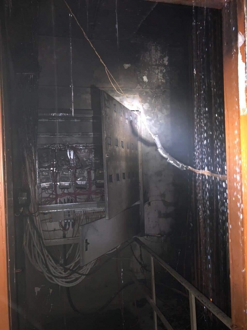 Cháy chung cư lúc rạng sáng, hàng trăm người hoảng loạn tháo chạy chay chung cu luc rang sang hang tram nguoi hoang loan thao chay