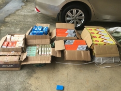 9x dot nhap trung tam y te huyen trom cap nhieu dien thoai di dong vi tien benh nhan