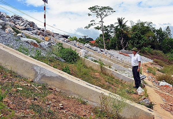 Quảng Bình chi 20 tỷ đồng đầu tư xây dựng kè chống sạt lở Bắc Sông Son 20 ty dong dau tu xay dung cong trinh ke chong sat lo bac song son