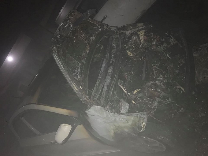 Cháy ô tô tại tầng hầm chung cư lúc rạng sạng, hàng trăm người tỉnh giấc tháo chạy chay o to tai tang ham chung cu luc rang sang hang tram nguoi tinh giac thao chay