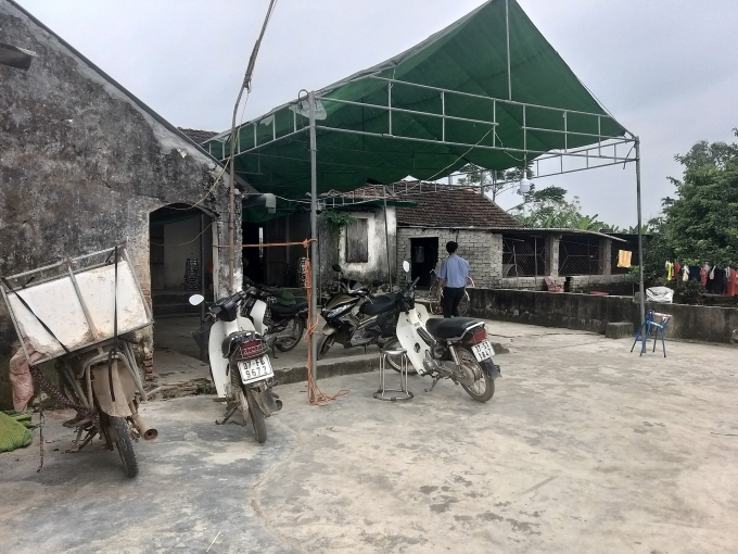 Trao tiền ủng hộ gia đình nạn nhân tử vong ở Anh có hoàn cảnh khó khăn trao tien ung ho gia dinh nan nhan tu vong o anh co hoan canh kho khan