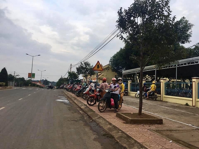 Quảng Bình tiếp tục nhân rộng mô hình 'cổng trường an toàn giao thông' quang binh tiep tuc nhan rong mo hinh cong truong an toan giao thong