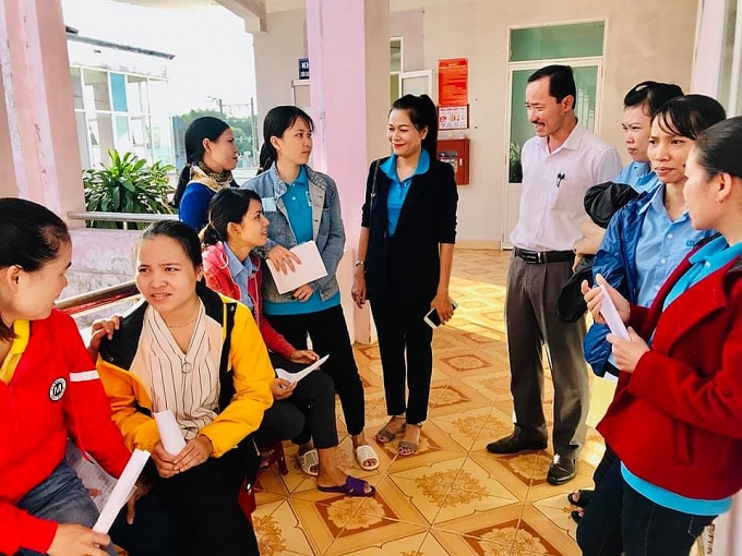 170 nữ cán bộ, viên chức lao động được khám, tư vấn và cấp thuốc miễn phí 170 nu can bo vien chuc lao dong duoc kham tu van va cap thuoc mien phi