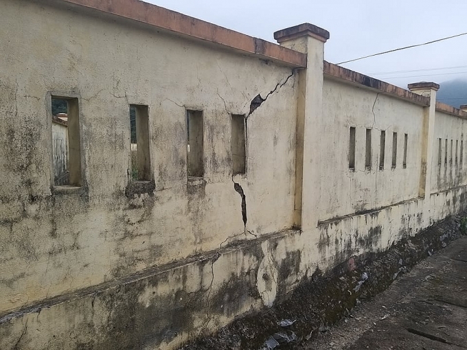 Phòng khám 11 tỷ đồng ở huyện biên giới nghèo nhất xứ Nghệ chỉ để chăn thả dê phong kham 11 ty dong o huyen bien gioi ngheo nhat xu nghe chi de chan tha de