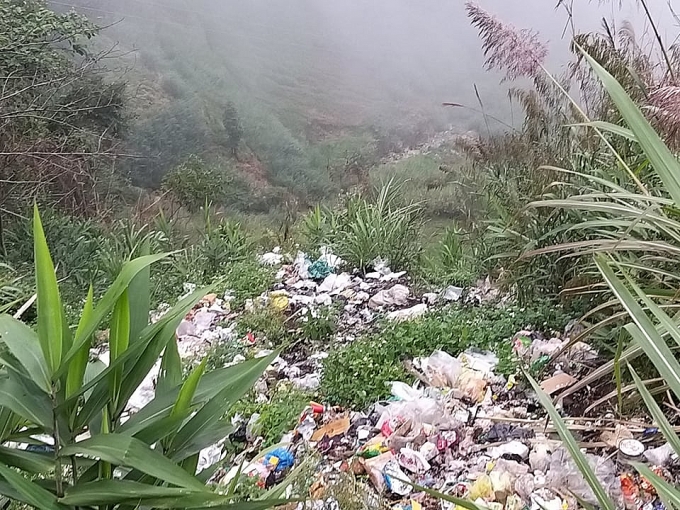 Cổng trời Mường Lống: Khu du lịch bị rác thải bủa vây cong troi muong long khu du lich bi rac thai bua vay