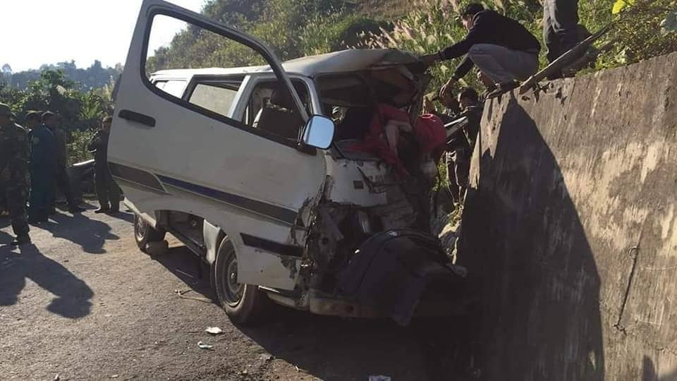 Xe khách chở người khuyết tật gặp tai nạn, thêm một người tử vong