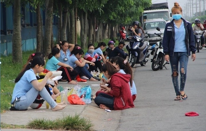 Đời sống công nhân Bình Dương: Ước mơ cũng gắn với nghề