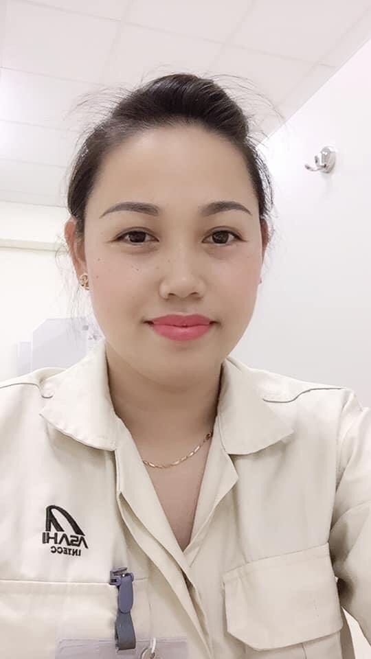 Công nhân háo hức "khoe" đồng phục "ngành" Công nhân háo hức "khoe" đồng phục "ngành"