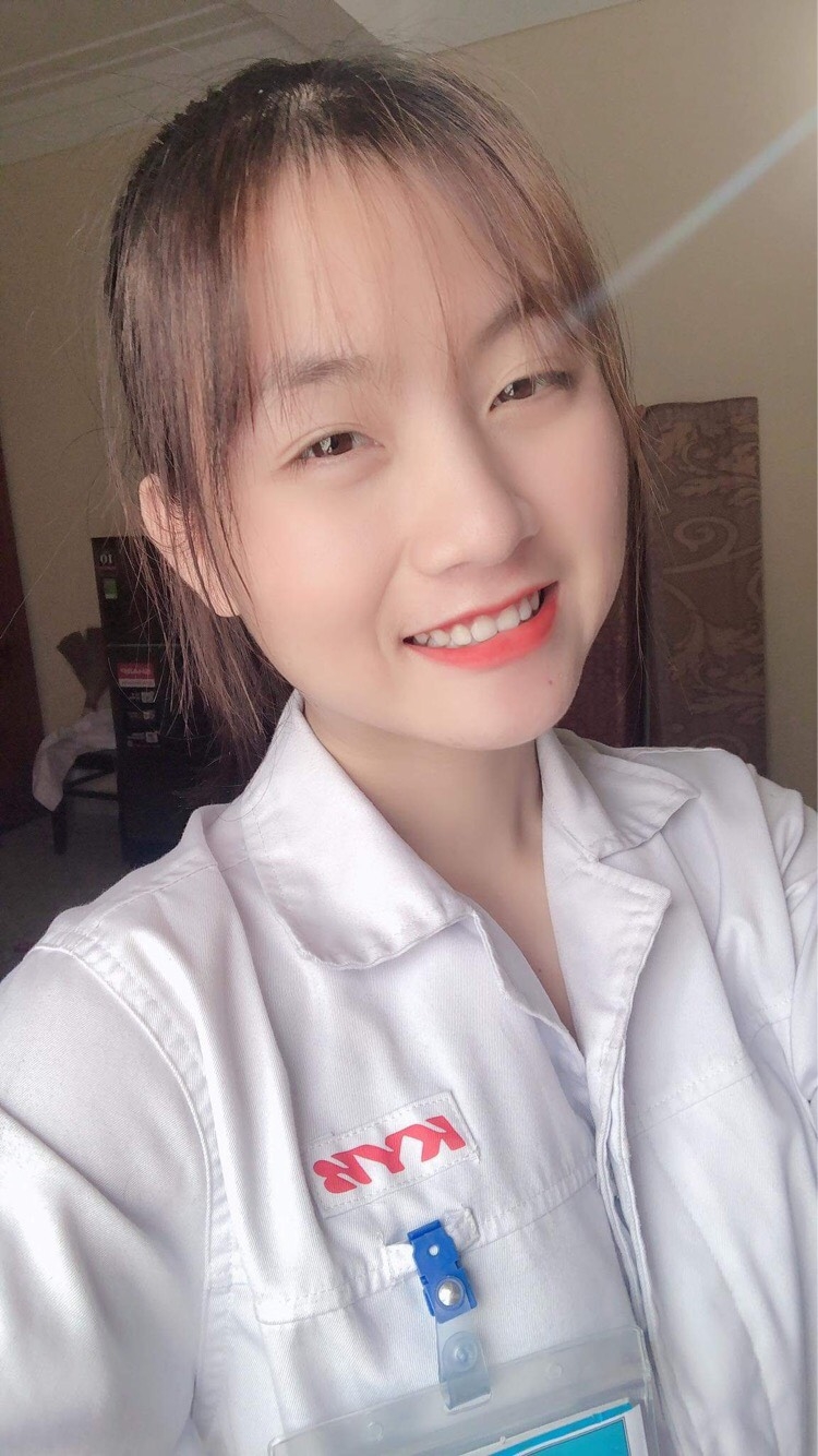 Công nhân háo hức "khoe" đồng phục "ngành" Công nhân háo hức "khoe" đồng phục "ngành"