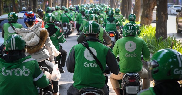 Grab phải giải trình về việc thu phụ phí nắng nóng 5.000 đồng/chuyến xe