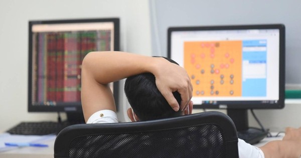 Quan sát và chờ đợi