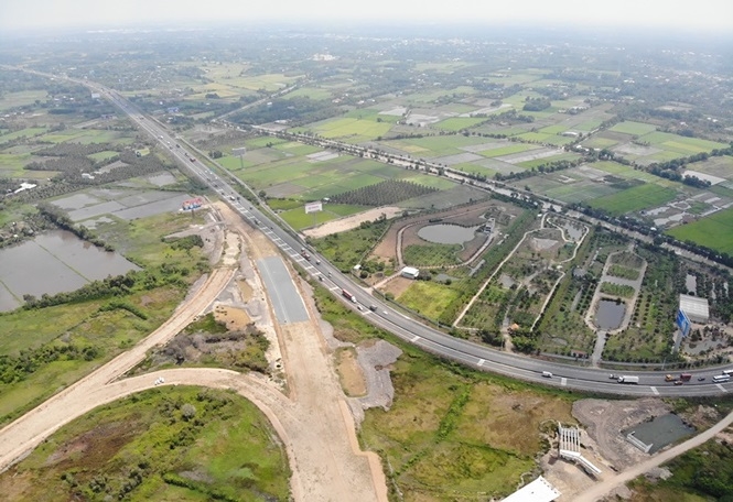 Thủ tướng: Dứt khoát thông xe toàn tuyến dự án cao tốc Trung Lương - Mỹ Thuận năm 2020