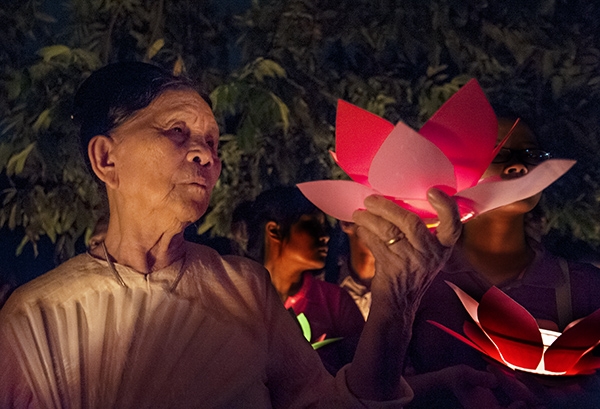 Rằm tháng Bảy - Mùa Vu Lan - Chuyện an toàn không cũ (kỳ 1) ram thang bay mua vu lan chuyen an toan khong cu ky 1 4208