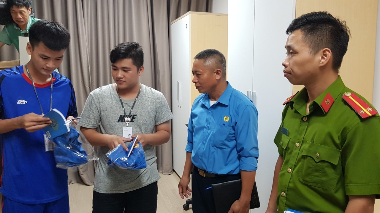 3042 c249c8dbfe25027b5b34