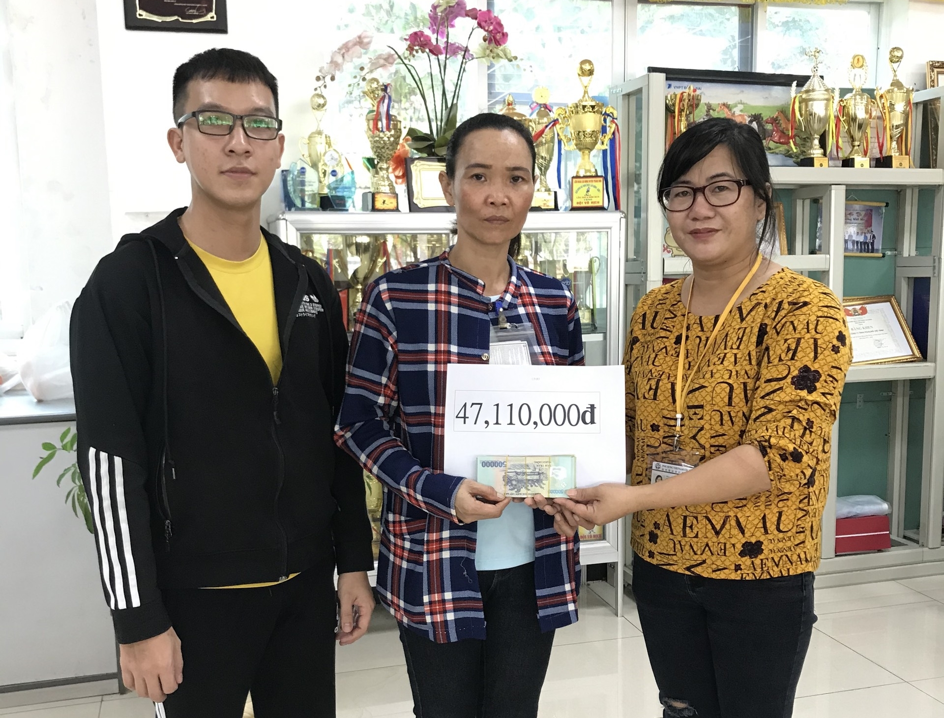 Công đoàn cơ sở quan tâm, bảo vệ sức khỏe cho công nhân lao động cong doan co so quan tam bao ve suc khoe cho cnld