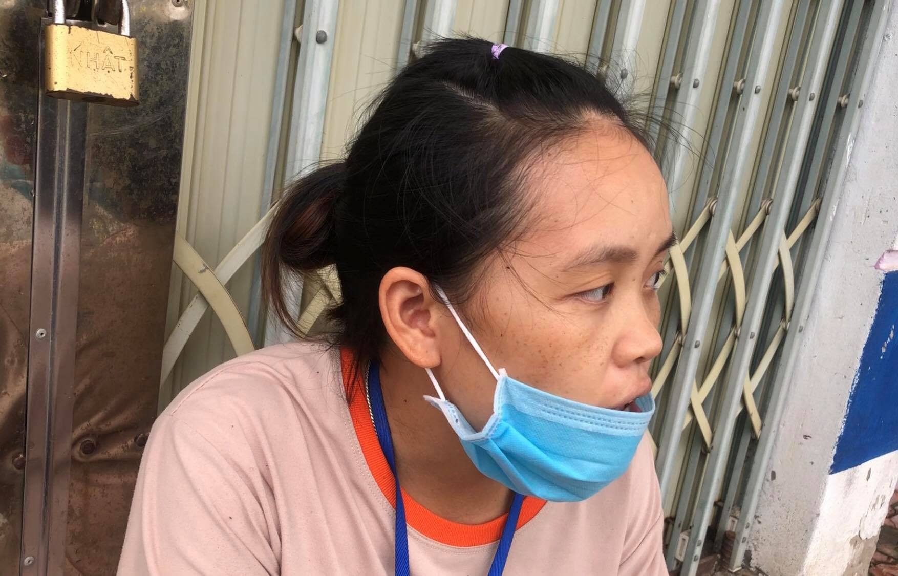 Công nhân vừa làm vừa lo mất việc