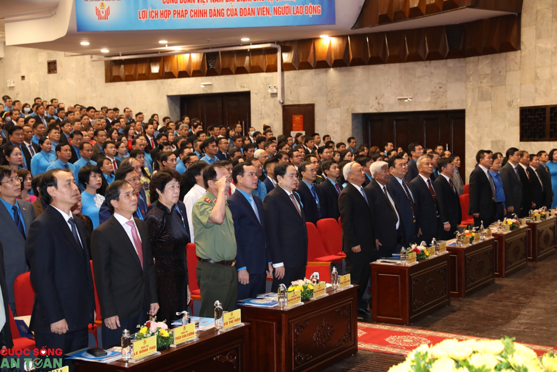 anh Nguyễn Viết Nam – kỹ sư hiệu chuẩn Công ty TNHH Fujikura Fiber Optics Việt Nam