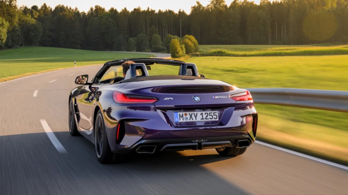 Mẫu xe 2 chỗ BMW giới thiệu Z4 phiên bản nâng cấp Mẫu xe 2 chỗ BMW giới thiệu Z4 phiên bản nâng cấp