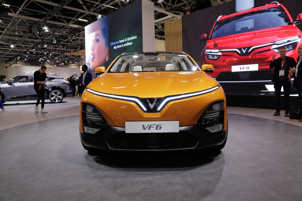 Cận cảnh nội thất VinFast VF6 tại Paris Motor Show