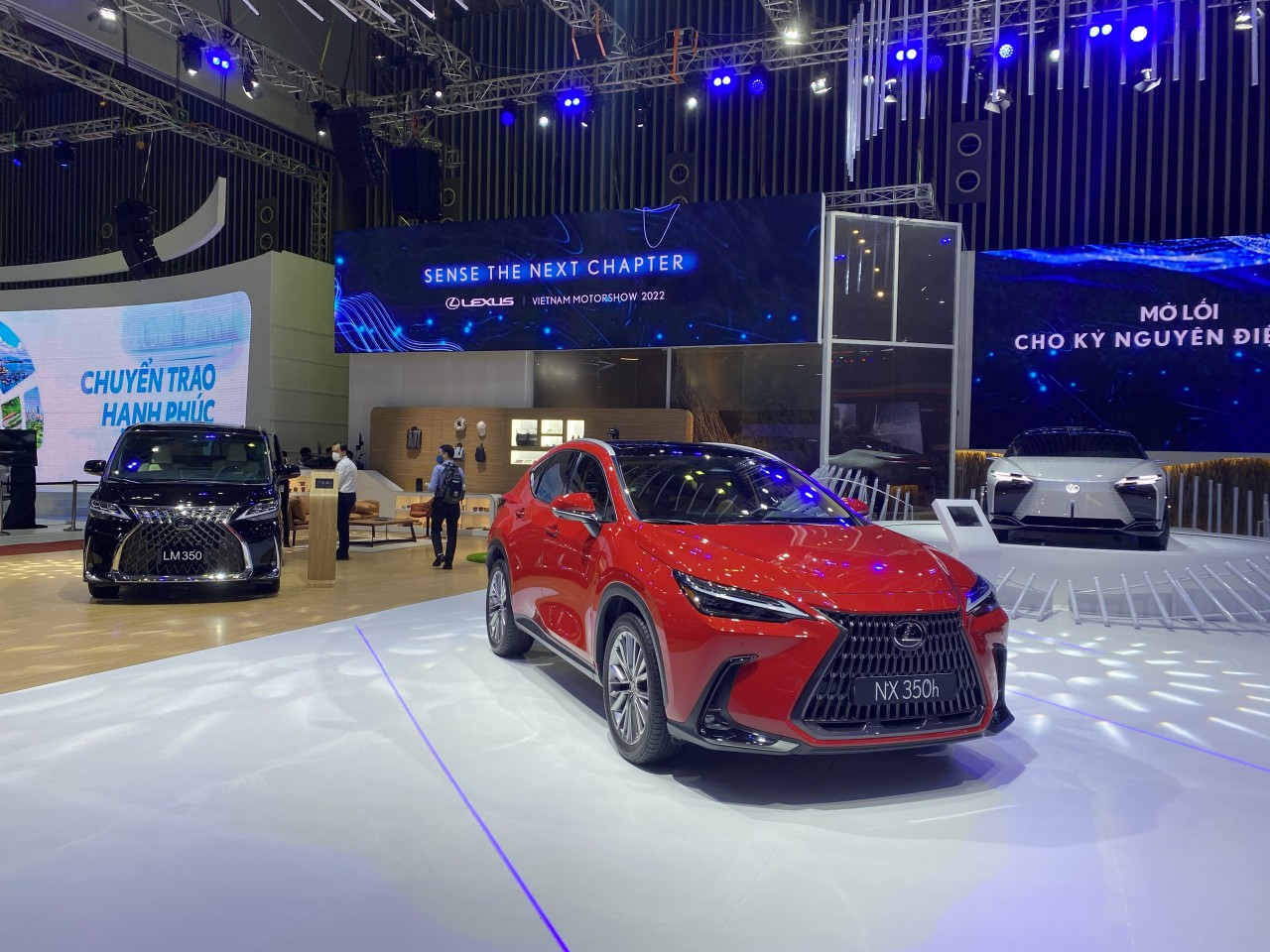 Khai mạc triển lãm ô tô lớn nhất Việt Nam năm 2022 Khai mạc triển lãm ô tô lớn nhất Việt Nam năm 2022