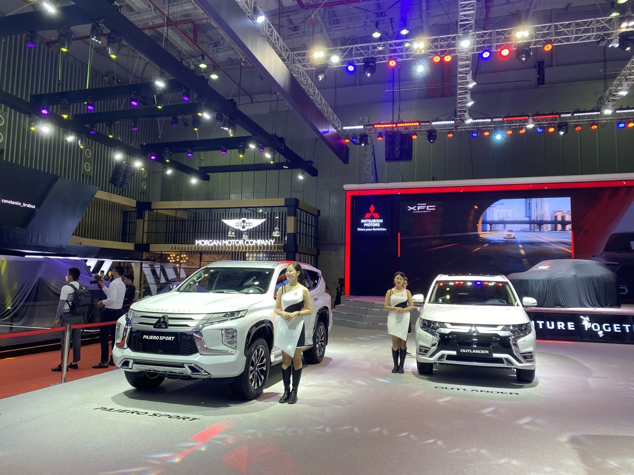 Khai mạc triển lãm ô tô lớn nhất Việt Nam năm 2022 Khai mạc triển lãm ô tô lớn nhất Việt Nam năm 2022