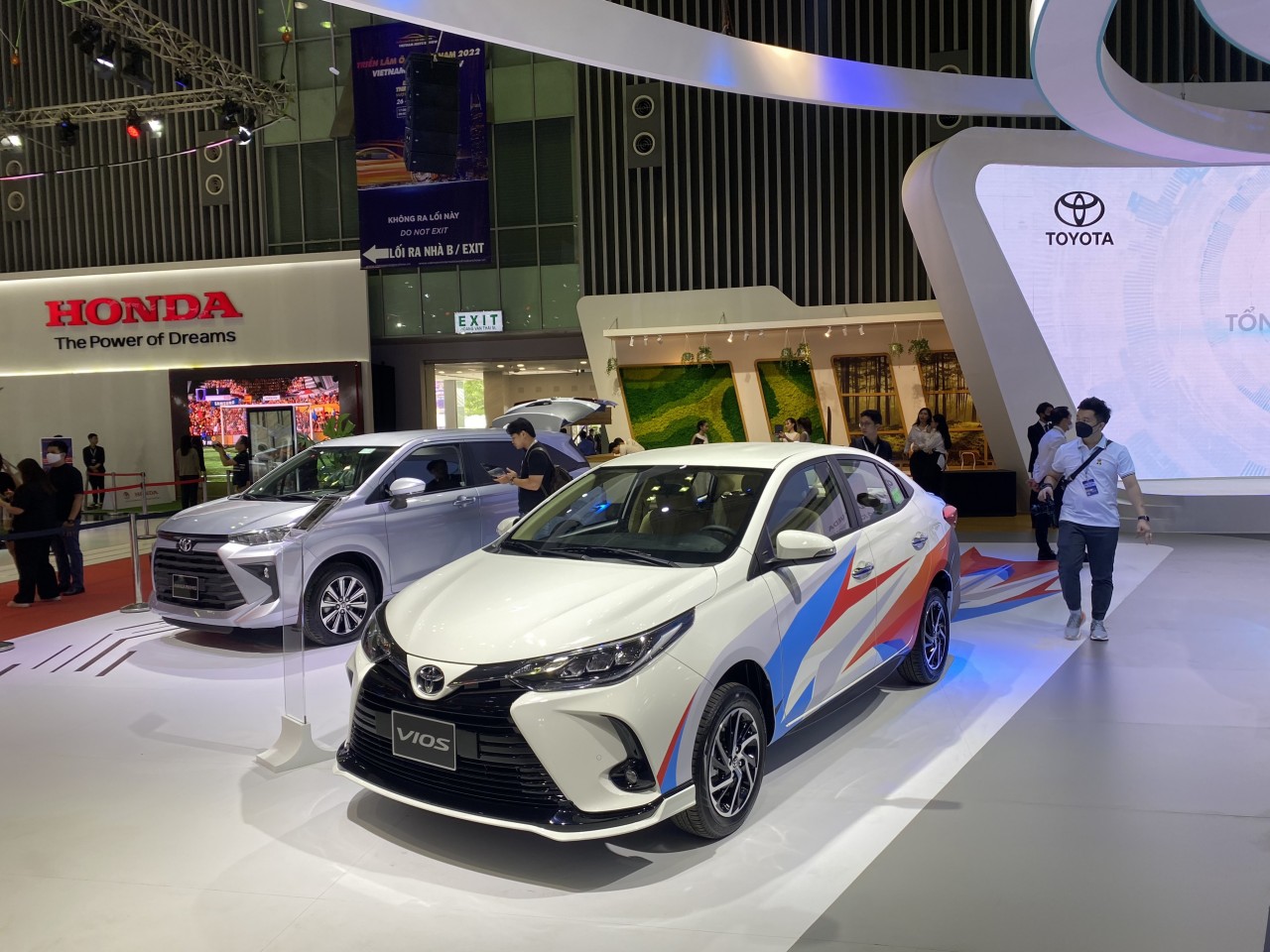 Khai mạc triển lãm ô tô lớn nhất Việt Nam năm 2022 Khai mạc triển lãm ô tô lớn nhất Việt Nam năm 2022