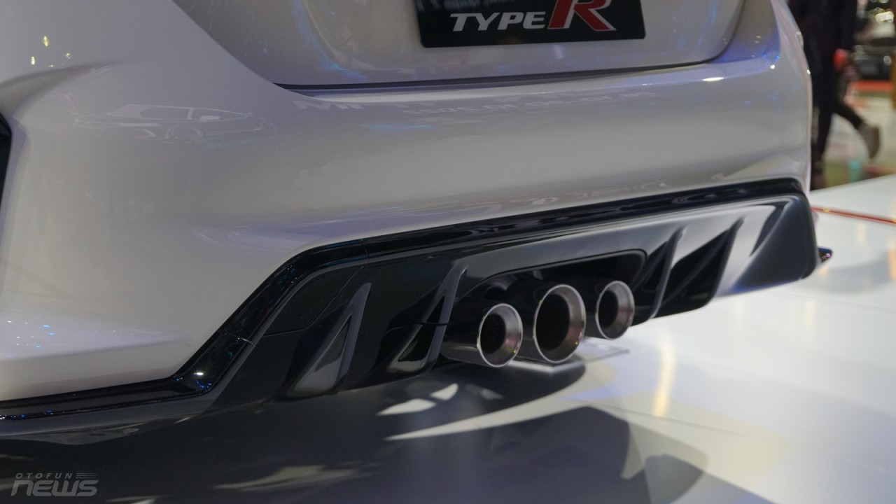 VMS 2022: Cận cảnh 'Xe đua' Honda Civic Type R công suất 315 mã lực