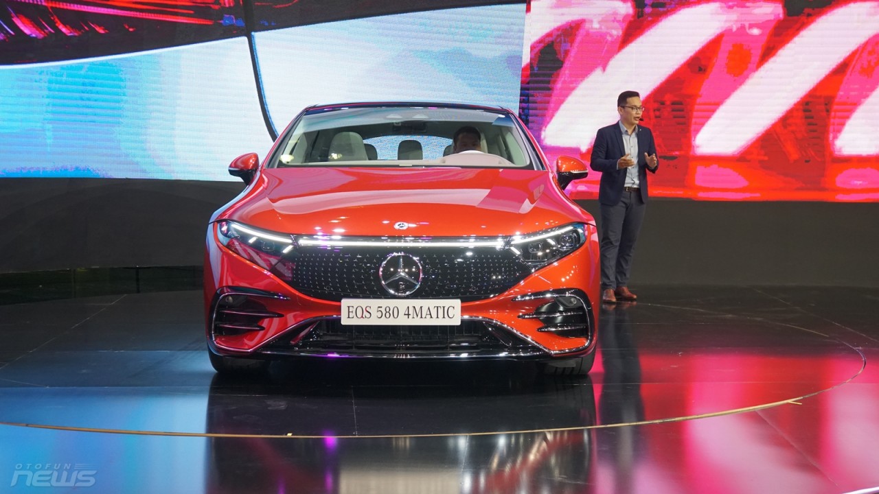 [VMS 2022] Mercedes-Benz giới thiệu sedan chạy điện EQS