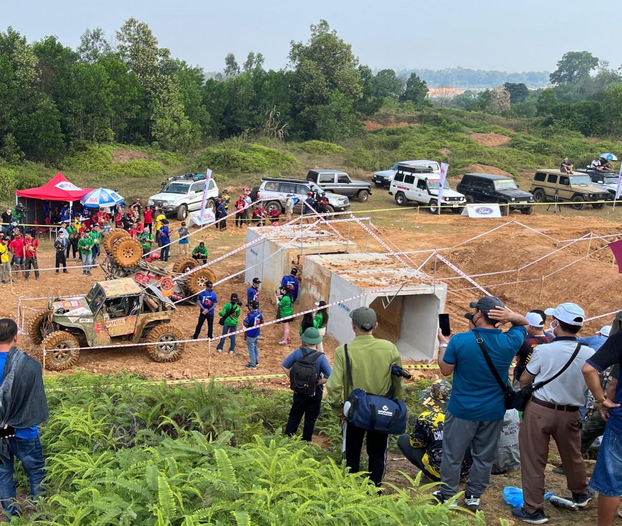 PVOIL VOC 2022 - Đường 6: lật xe ngay từ lượt đua đầu tiên