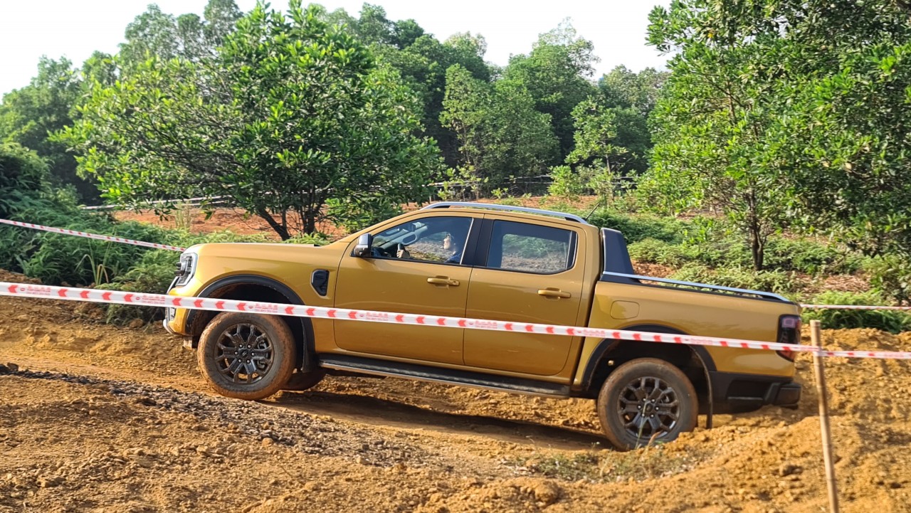 Tận hưởng trọn vẹn cảm giác off-road cùng Ford Ranger thế hệ mới