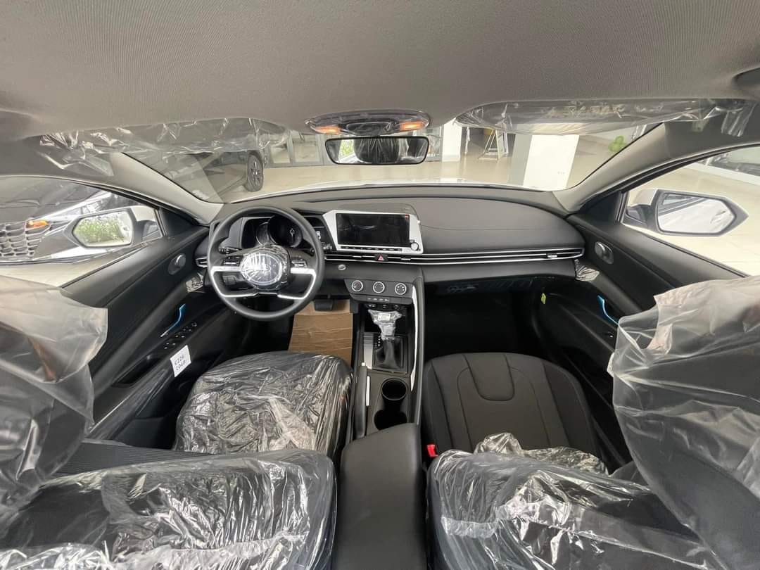 Chi tiếtHyundai Elantra 2023 bản tiêu chuẩn, giá 599 triệu
