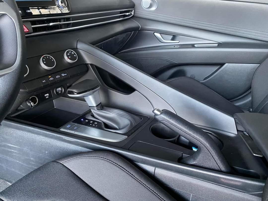 Chi tiếtHyundai Elantra 2023 bản tiêu chuẩn, giá 599 triệu