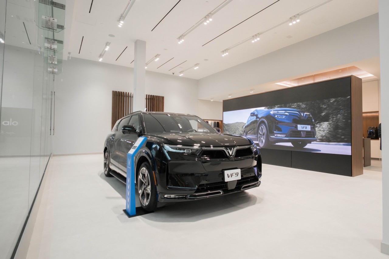 VinFast khai trương cửa hàng đầu tiên tại Yorkdale, Canada VinFast khai trương cửa hàng đầu tiên tại Yorkdale, Canada